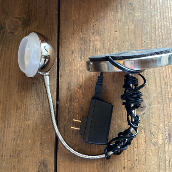 Desk or side table lamp. - Picture 7 of 7